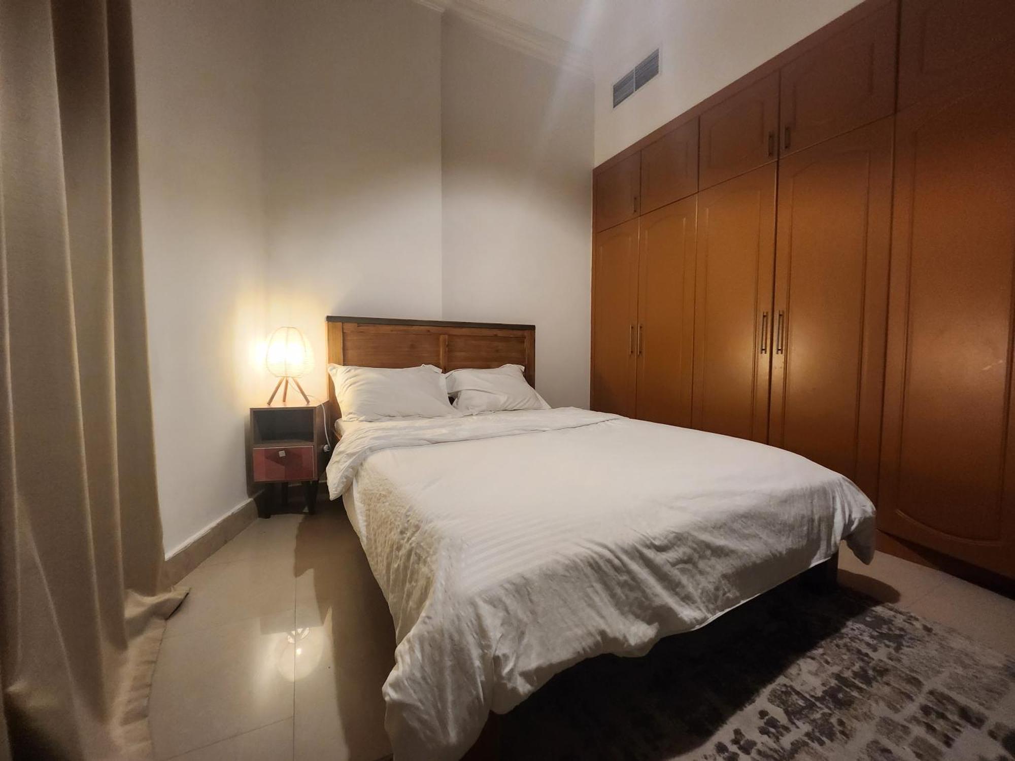 Dream Marina Inn, Heart Of Marina Дубай Экстерьер фото